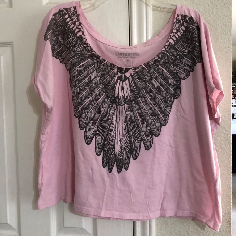 4 for $10!! Earthbound XL pink cropped tee